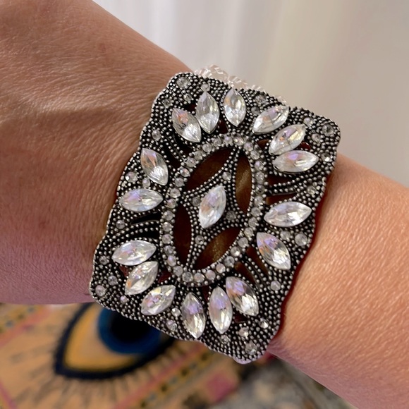 Bebe bracelet - Picture 1 of 2